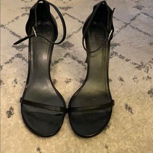 Stuart Weitzman Nudistsong Sanadal